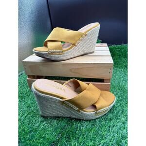 Report-Open Toe- Wedge Heels-Gold/Yellow- Size 6.5W